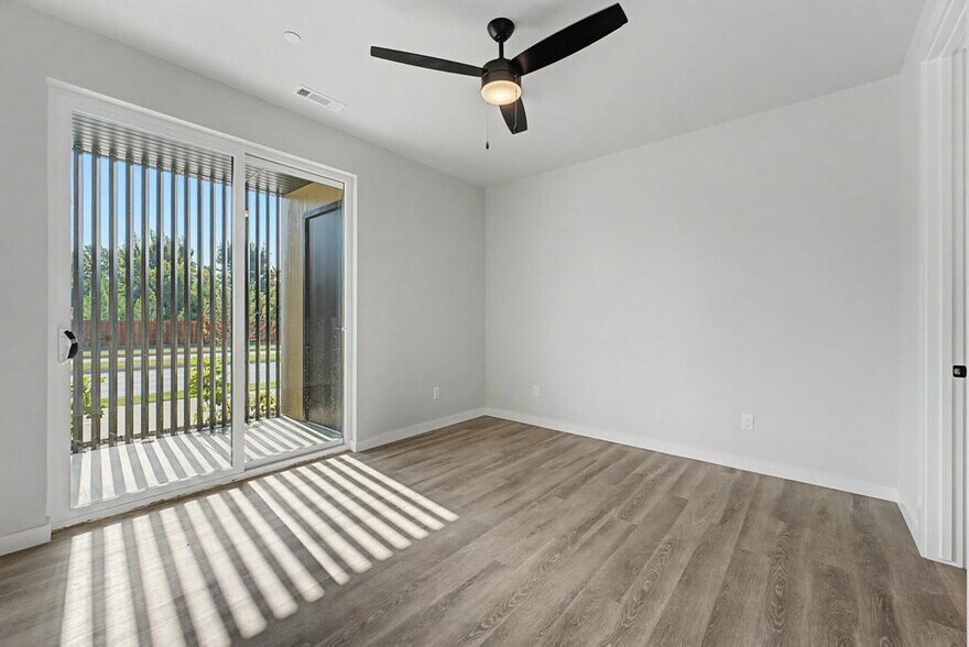 More Photos Of 845 N Rupple Rd, Fayetteville Apartments For Sale
