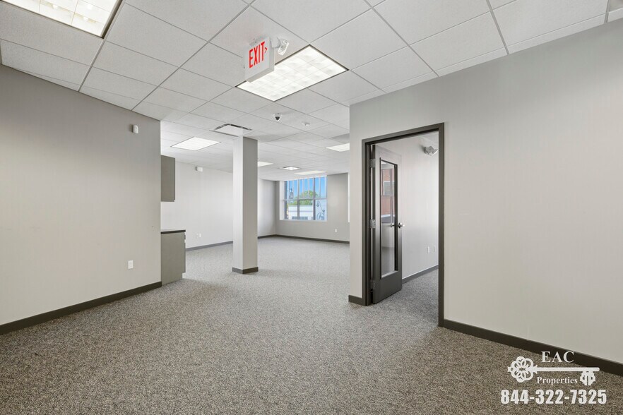 More Photos Of 606-612 West Ave, Norwalk Office For Lease