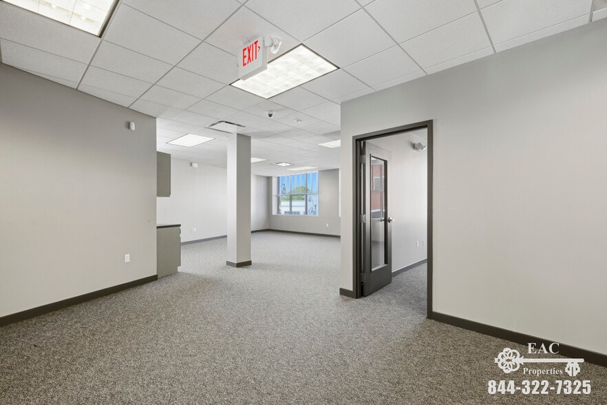 More Photos Of 606-612 West Ave, Norwalk Office For Lease