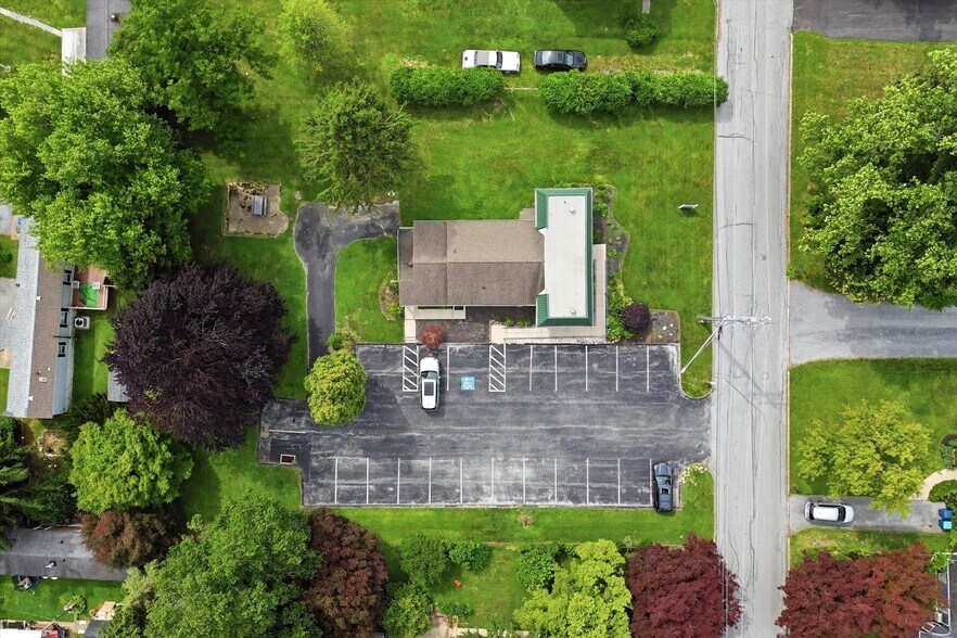 More Photos Of 103 Garris Rd, Downingtown Medical For Sale