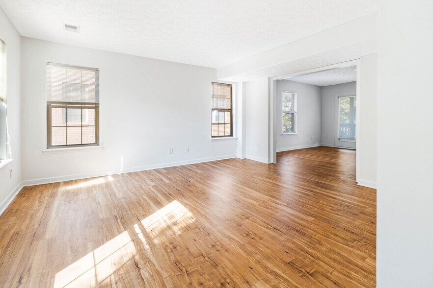 More Photos Of 3353-3375 Cove Lake Dr, Lexington Apartments For Sale