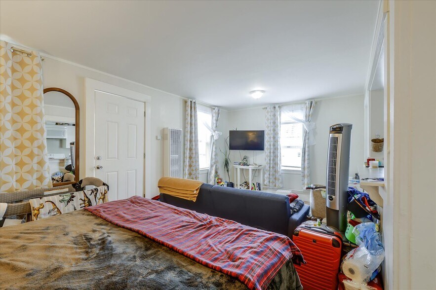 More Photos Of 1300 Church St, San Francisco Apartments For Sale