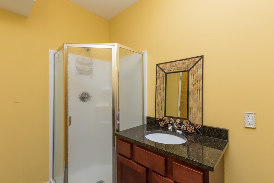 More Photos Of 100 S Greentree Ln, Foley Medical For Sale