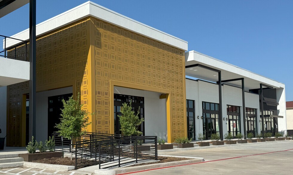 More Photos Of 14025 Northwest Fwy, Houston General Retail For Lease