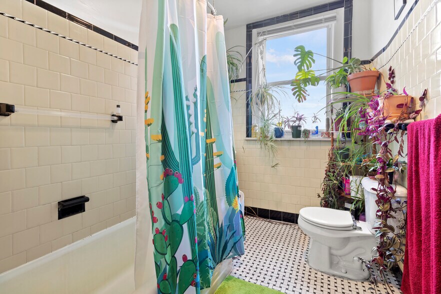 More Photos Of , Philadelphia Unknown For Sale