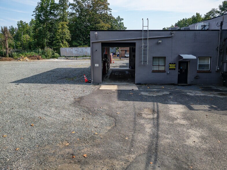 More Photos Of 2020 Fairfax Ave, Cherry Hill Office For Lease