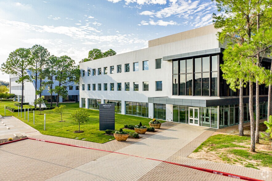 More Photos Of 1900 W Kirkwood Blvd, Southlake Office For Lease