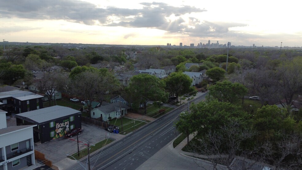 More Photos Of 5909 Bolm Rd, Austin Apartments For Sale