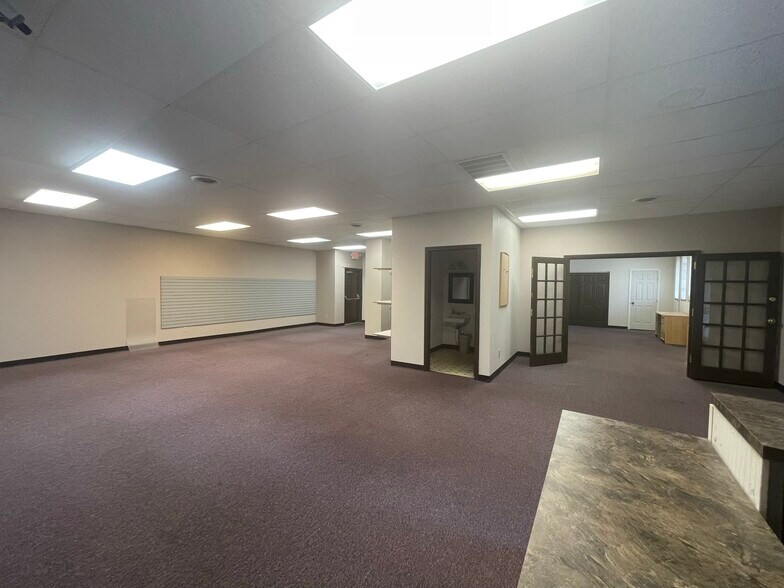 More Photos Of 3215-3223 Woodson Rd, Saint Louis Industrial For Lease