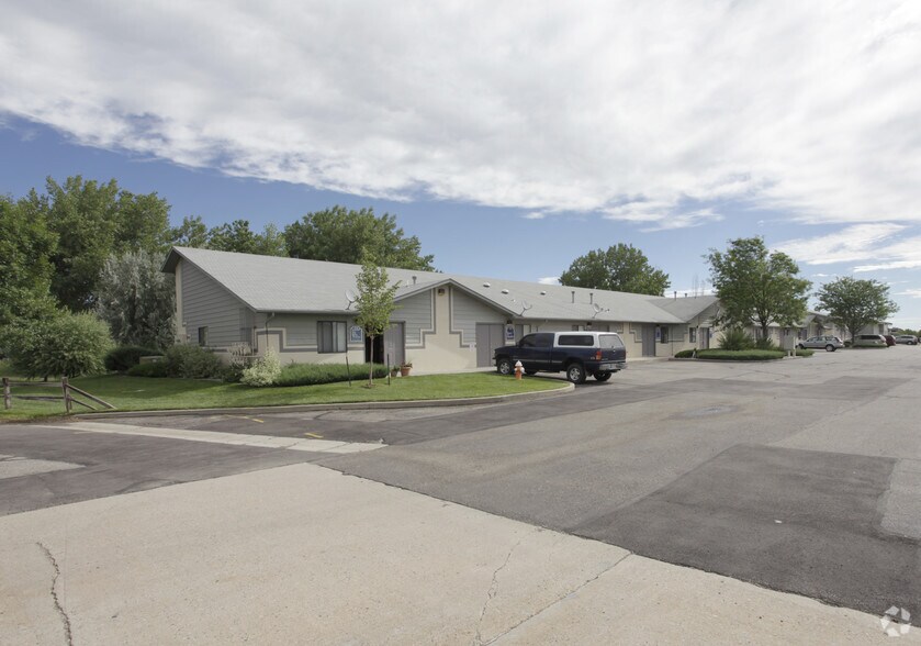 More Photos Of 163-199 12th St SW, Loveland Flex For Sale