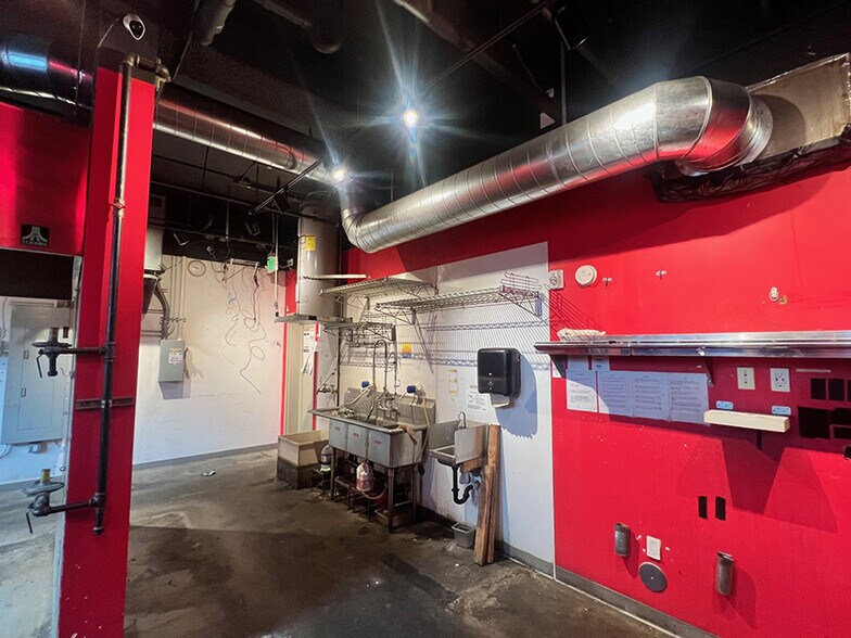 More Photos Of 7227 N Philadelphia Ave, Portland Apartments For Lease