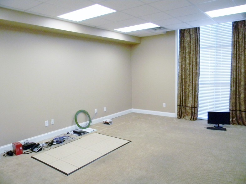 More Photos Of 1801 Auburn Ave, Monroe Loft Creative Space For Lease