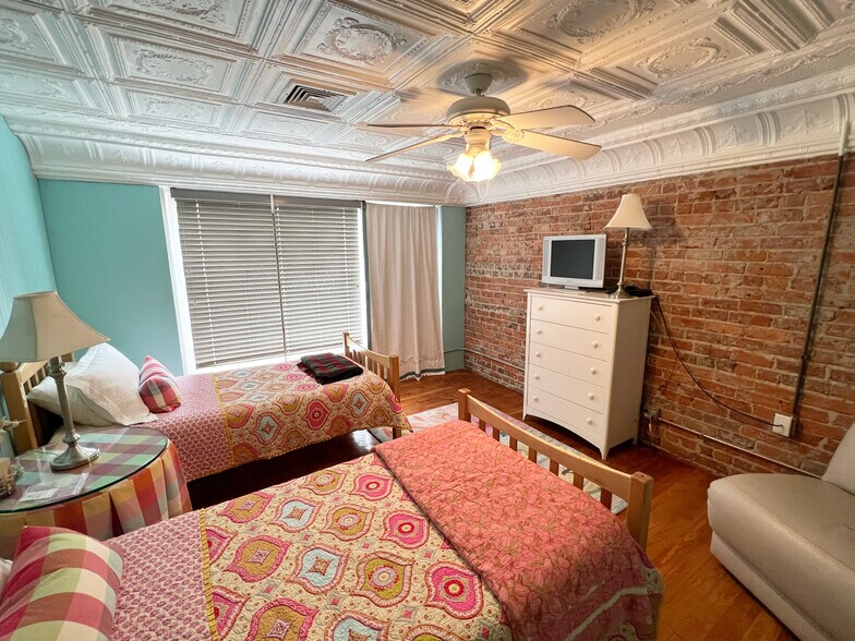 More Photos Of 736 S Main St, Burlington Freestanding For Sale