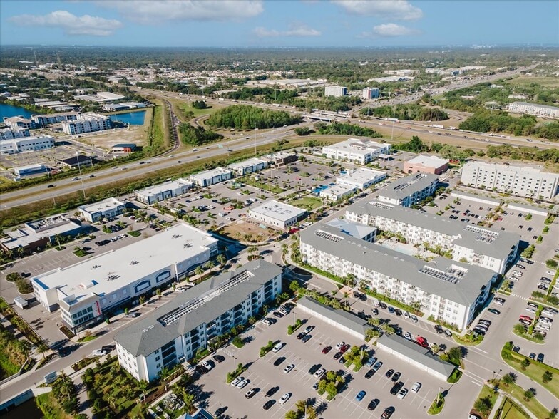 More Photos Of 6355 Initiative Blvd, Sarasota Storefront Retail Office For Lease