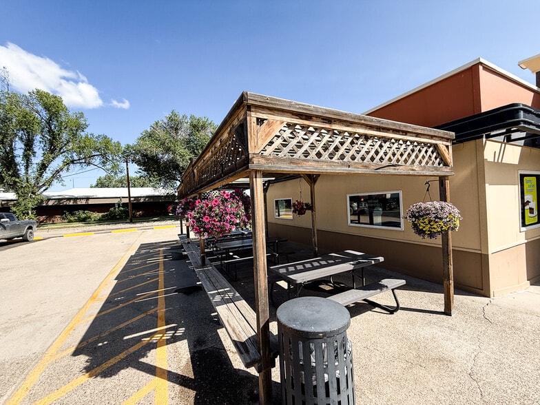 More Photos Of 1290 Front St, Forsyth Freestanding For Sale