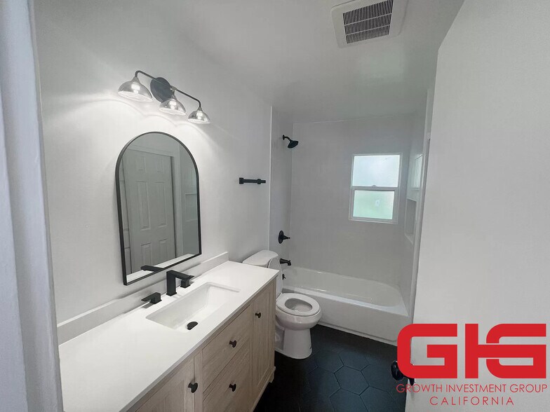 More Photos Of 60 El Nido Ave, Pasadena Apartments For Sale