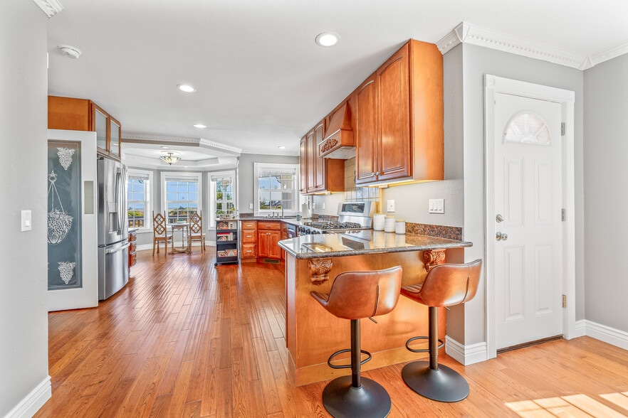 More Photos Of 19351 Del Mar Dr, Fort Bragg Specialty For Sale