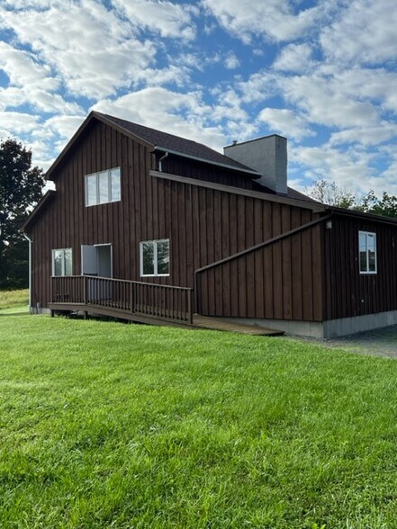 Primary Photo Of 12990 Old Big Tree Rd, East Aurora Office For Lease