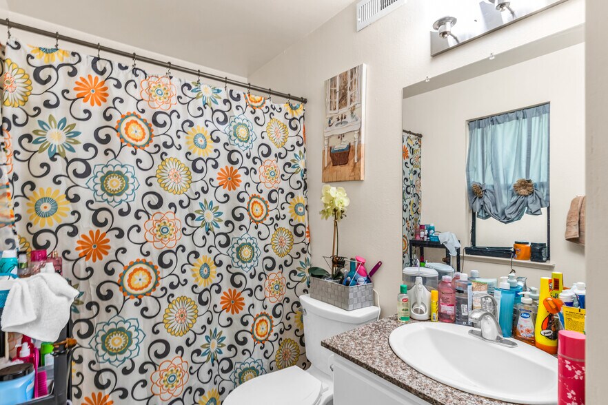 More Photos Of 301 Country View Ln, Pleasant Hill Apartments For Sale
