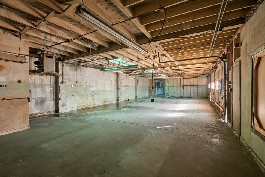 More Photos Of 730 Central Ave, Mountain View Auto Repair For Sale