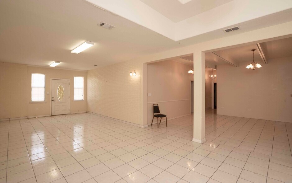 More Photos Of 1214 S Bridge Ave, Weslaco Schools For Sale