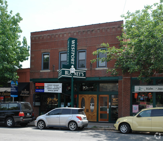 Primary Photo Of 423-427 Westport Rd, Kansas City Storefront Retail Office For Lease