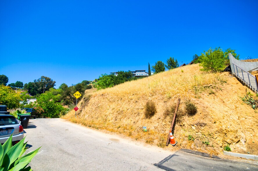More Photos Of 1938 Phillips Way, Los Angeles Land For Sale