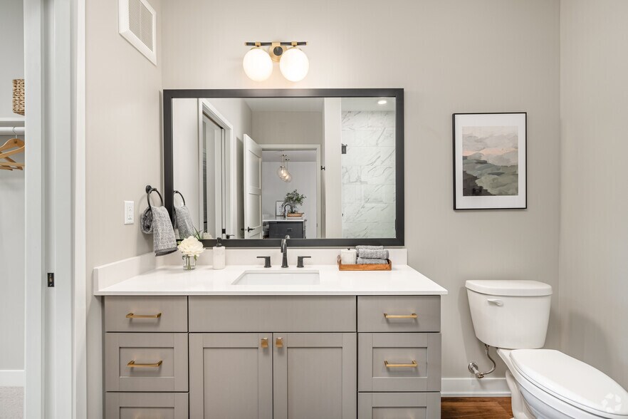 More Photos Of 695 Grand Ave, Saint Paul Apartments For Lease