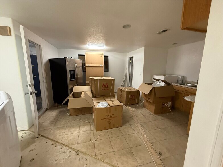 More Photos Of 609 N Grand Ave, Pueblo Storefront Retail Residential For Sale