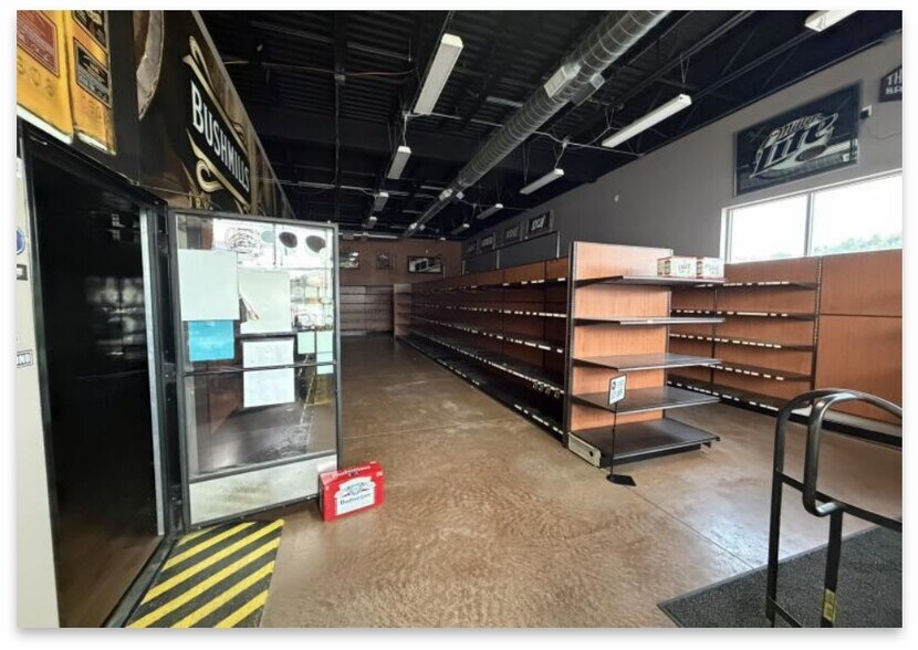 More Photos Of 617 Apollo Dr, Lino Lakes Storefront For Lease
