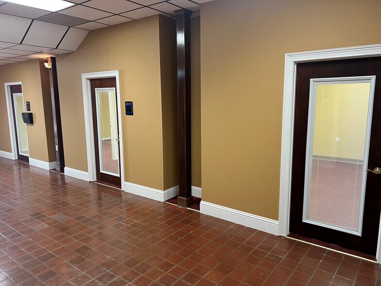 More Photos Of 135 N 6th St, Haines City Office For Lease