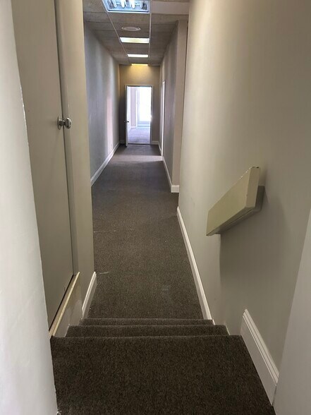 More Photos Of 1208 Hull St, Richmond Storefront Retail Office For Lease