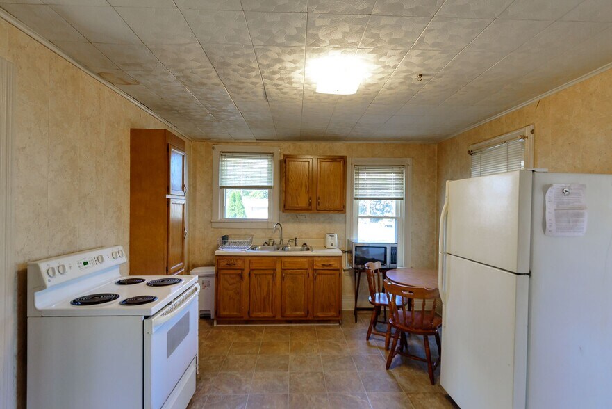 More Photos Of 1108 Humphrey St, Monroe Apartments For Sale