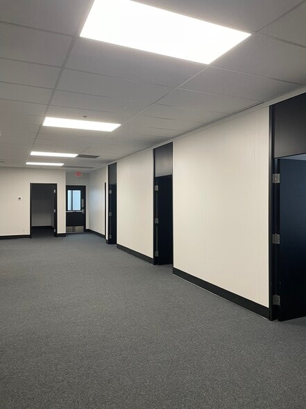 More Photos Of 223 NE Loop 820, Hurst Office For Sale
