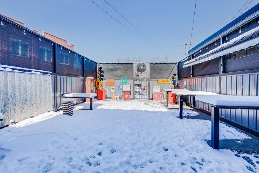 More Photos Of 328 5th Ave N, Bayport Restaurant For Sale