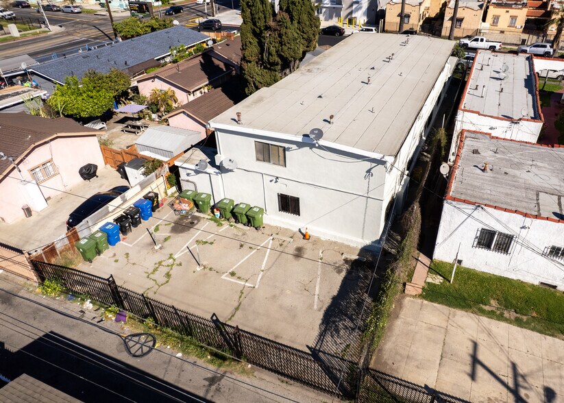 More Photos Of 732 W 76th St, Los Angeles Apartments For Sale
