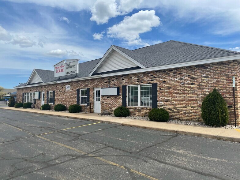 More Photos Of 2811 8th St, Wisconsin Rapids Office For Lease