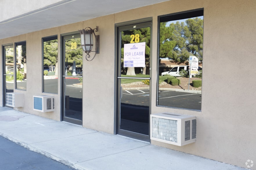 More Photos Of 2550 Chandler Ave, Las Vegas Self Storage For Lease
