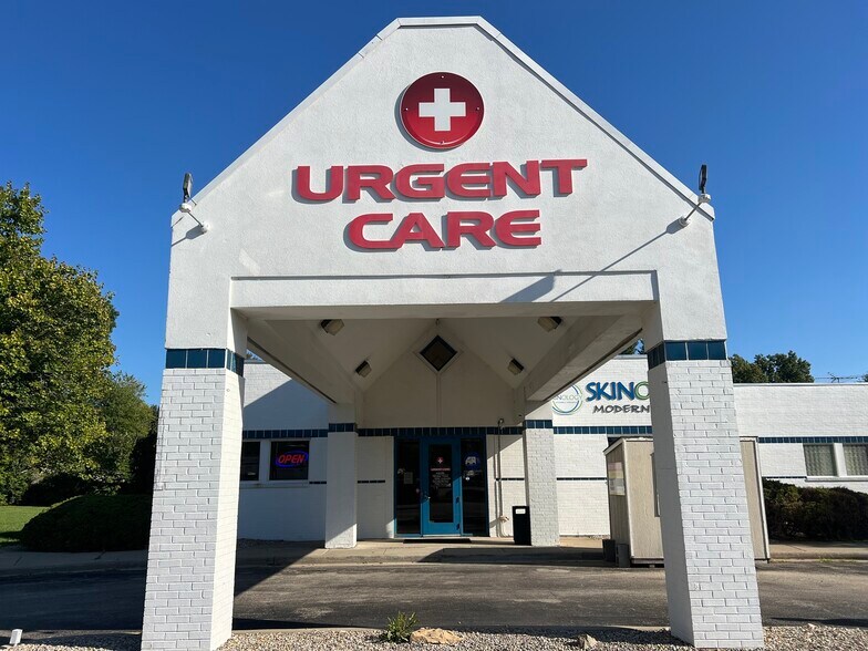 More Photos Of 872 Ohio Pike, Cincinnati Medical For Sale