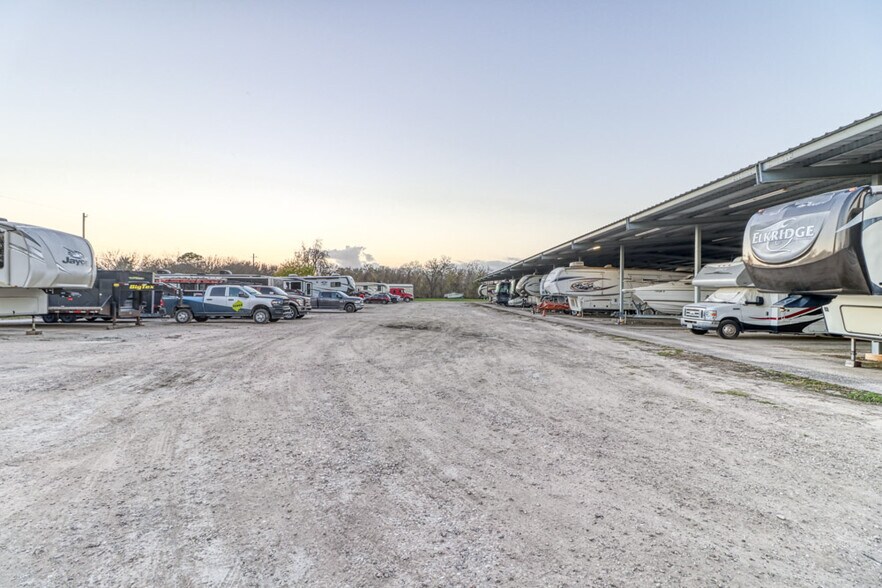 More Photos Of 8750 Galveston Rd, Houston Land For Lease