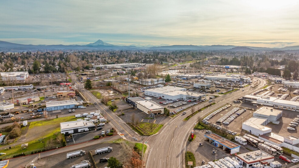 More Photos Of 1831 E Powell Blvd, Gresham Freestanding For Sale