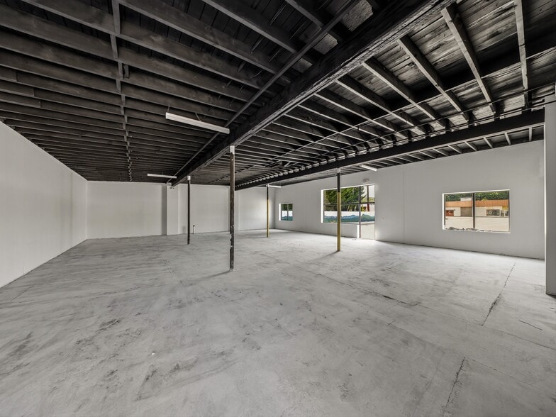 More Photos Of 1449 Smokey Park Hwy, Candler General Retail For Lease