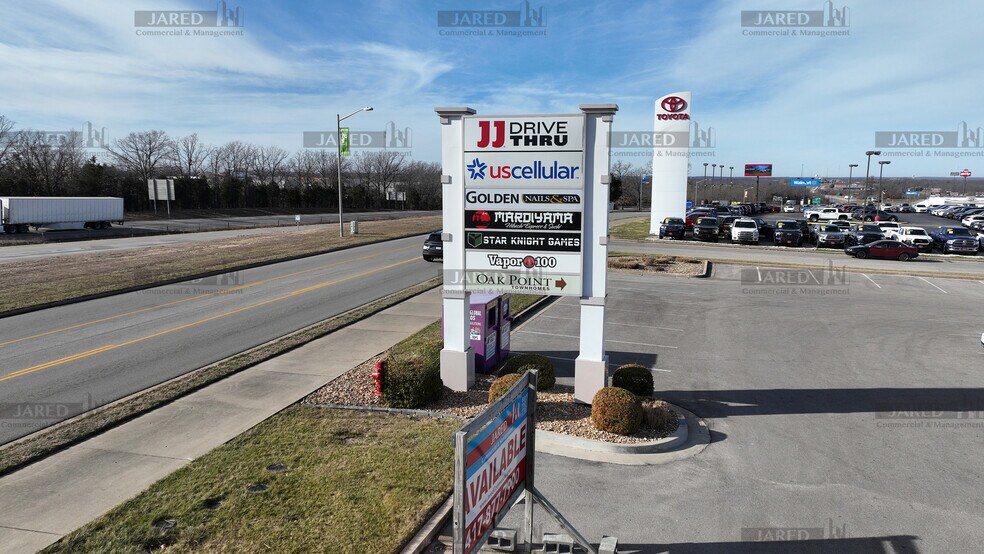 More Photos Of 151 Saint Robert Blvd, Saint Robert Storefront For Lease