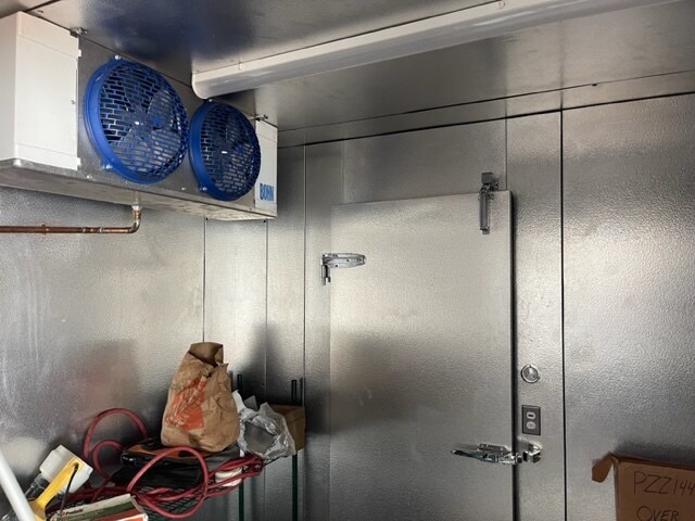 More Photos Of 2885 Grand Ave, Baldwin Freestanding For Sale