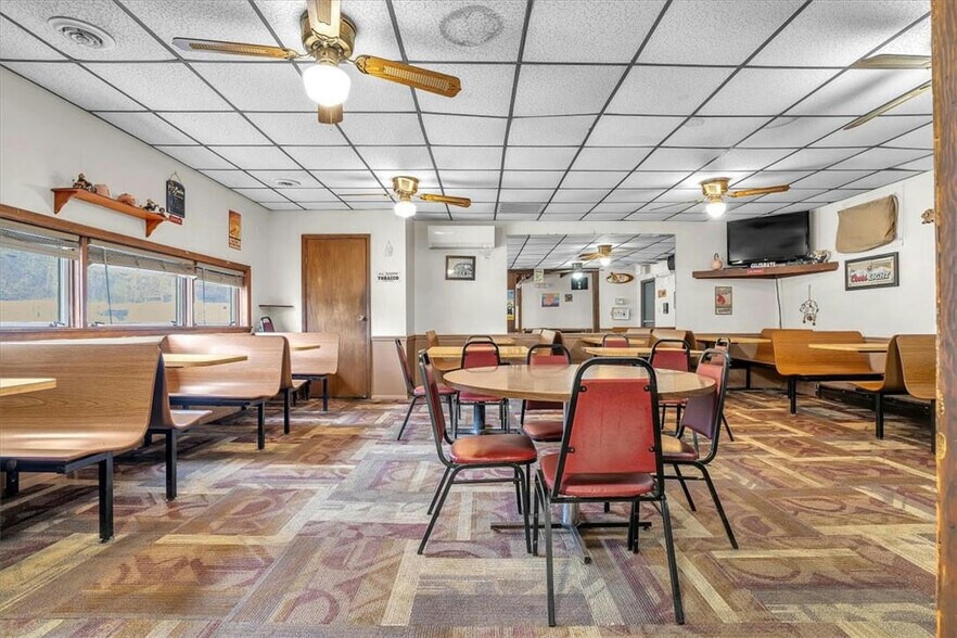 More Photos Of 3006 Lewis Run Rd, Clairton Restaurant For Sale