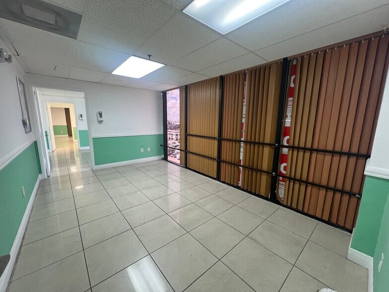 More Photos Of 4445 W 16th Ave, Hialeah Office Residential For Lease