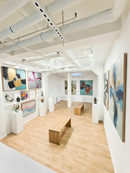 More Photos Of 348 W 36th St, New York Apartments For Lease