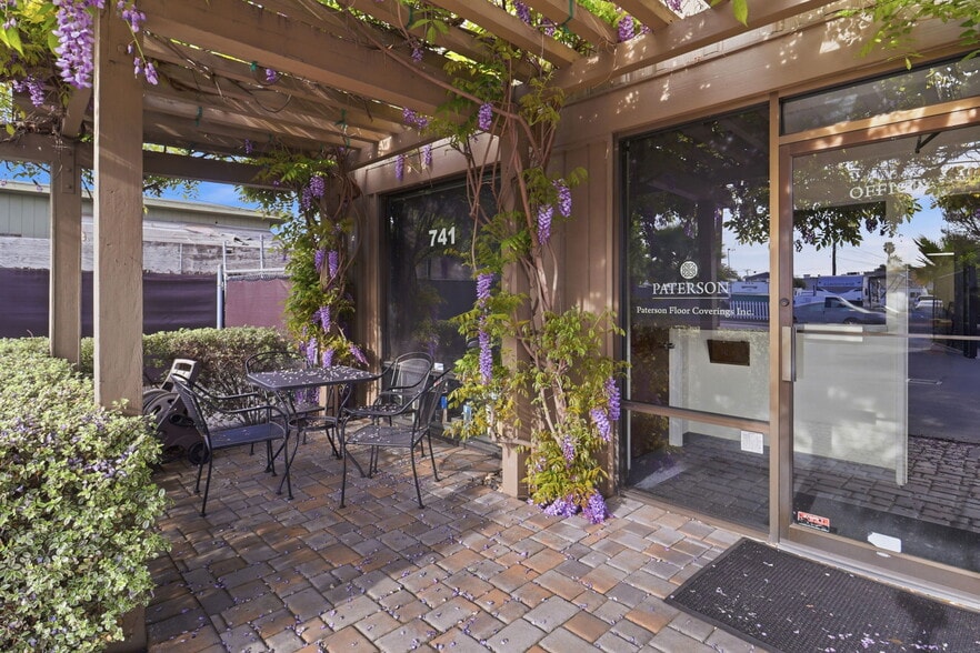 More Photos Of 741-751 Barron Ave, Redwood City Warehouse For Lease