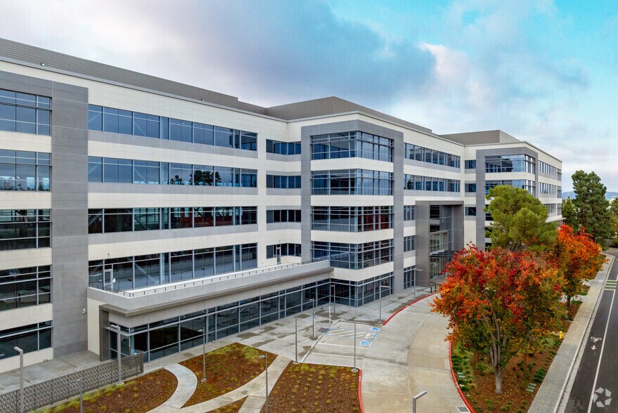 Primary Photo Of 1350 Adams Ct, Menlo Park Research And Development For Lease