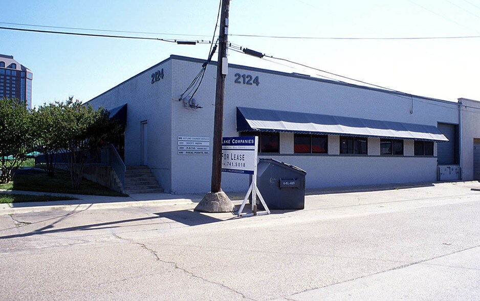 More Photos Of 2124 Farrington St, Dallas Light Manufacturing For Lease